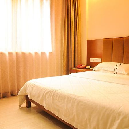 Kaifu Hotel Гуанджоу Екстериор снимка